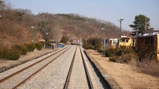 어등역에서의 경북선 무궁화호 교행 - Gyeongbuk line Mugunghwa train on Eodeung station