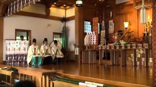 広島護国神社 　とんど祭 　2013　  本殿にて神事