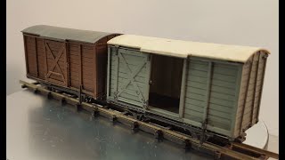 OO9/009 Closed Goods Vans - Welshpool \u0026 Llanfair Light Railway Narrow Gauge