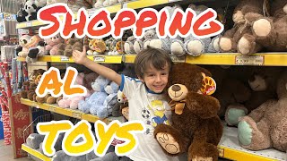 FACCIAMO SHOPPING AL TOYS CENTER 🧸 || Vittorio e mamma Michi