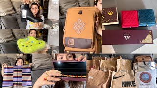 Final losar shopping vlog 2023/unboxing gift  Tibetan blogger/majnu ka tilla