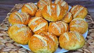 Put the dough in boiling water and the result will surprise you! French buns with crispy crust.