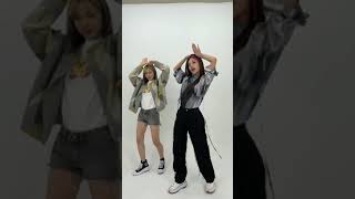 #ITZY #LOCOchallenge #KittyDance #고냥이춤 #YEJI #예지 #RYUJIN #류진 #CRAZYINLOVE #LOCO #ITZY_LOCO #shorts