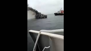 Подбитый тонущий корабль Россия Украина война #Shorts