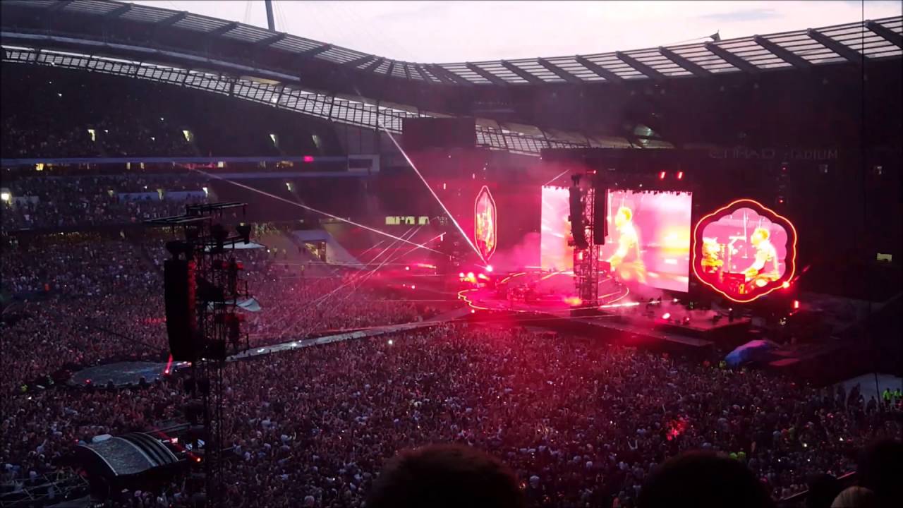 Coldplay LIVE - A Head Full Of Dreams Tour - Manchester Etihad Stadium ...