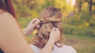 Wedding Hairstyles:  How to Make a Simple Half Up