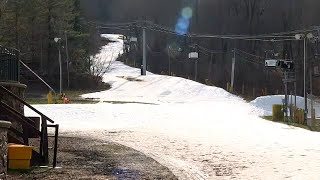 Winter warm-up thaws out business at NJ ski resorts