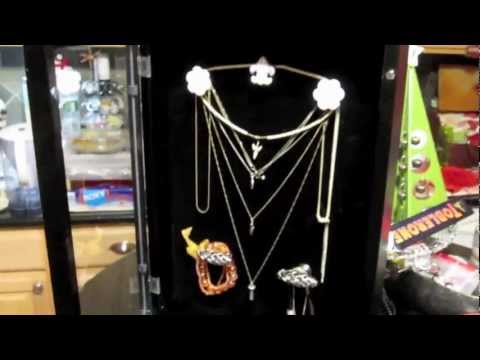 How to Make - Easy Elegant Gallery Jewelry Display Case How to Make - Easy Elegant Gallery Jewelry Display Case