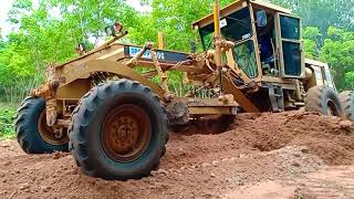 รถเกรดเดอร์ เกรดปรับดิน ทำถนนลาดยาง , TracTor grader CAT 140G