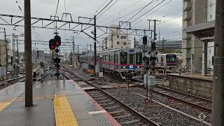 京成電鉄3500形3508F　京成津田沼駅2番線到着　20241120 100653