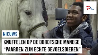 Therapiepaarden zorgen voor blijdschap bij de Dortsche Manage