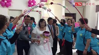 鑽石老尪某披婚紗 新人誓願再牽手一輩子