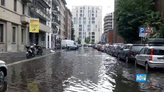 Maltempo a Milano, allagamenti e traffico rallentato in città