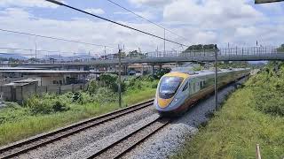 マレーシア鉄道高速通過！　Malaysia Railway