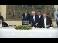 president obama and president pavlopoulos toast