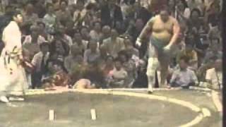 Iwakiyama vs Aminishiki aki 2005