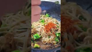 Fried Rice Noodles with Pak Choi 青菜心炒米线 #shorts