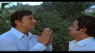 Dr. Rajkumar Beautifully Explaining Purandara Dasa Keerthane | Ade Kannu Kannada Movie Scene