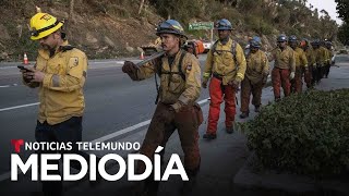 Bomberos ganan terreno a incendios de Los Ángeles. Se complica calidad del aire | Noticias Telemundo