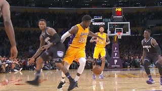 Julius Randle Shows His Handle with SICK Behind-the-Back Crossover | April 7, 2017
