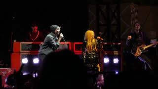 Avril Lavigne - All The Small Things (Blink 182 cover feat. All Time Low)