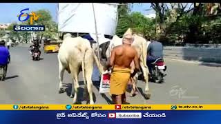 వరంగల్‌లో ఓ రైతు వినూత్న నిరసన | Innovative Protest By a Farmer to Resolve Land Dispute