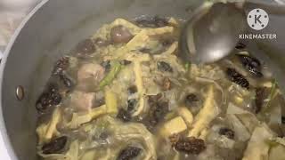 Making Gang Nor Mai (Bamboo Shoots Soup)