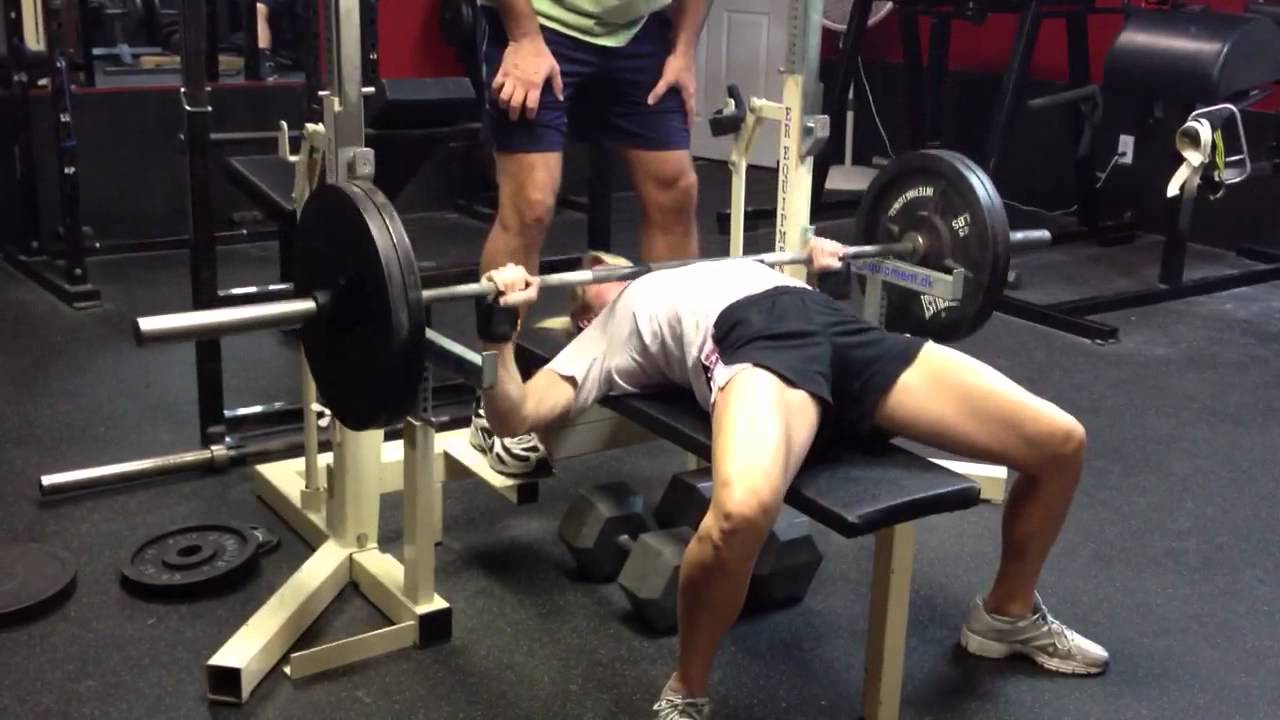 NFL Combine 225lb. Bench Press - YouTube