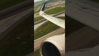 United 737 Taking Off into Wake Turbulence! Followed by Thrust Increase! #shorts