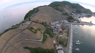 「セレナと旅写真」段畑の水荷浦を空撮