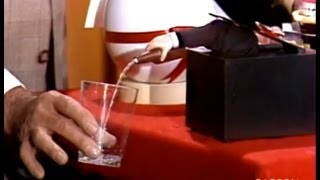 Johnny Carson & Ed McMahon Pour a Shot-in-a-Box, Part 3 Holiday Product Review 1979