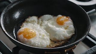 How To Make Crispy Fried Eggs