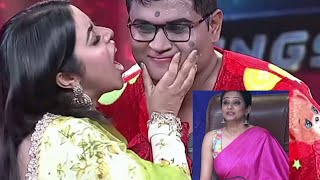 #Purna mam kisses the Abhi master🧸 Dee show.