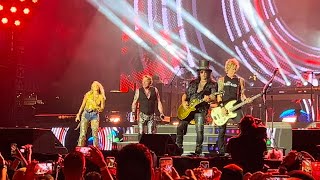 Guns N’ Roses featuring Carrie Underwood - Sweet Child O’ Mine - Nashville, TN