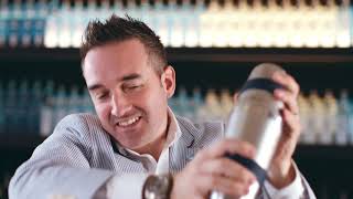 Sapphire Princess Cocktail Tutorial with Sam Carter! | www.Cruise.co.uk