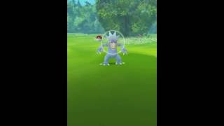 ポケモンゴー(PokemonGo catch)ゴルダックを捕まえる