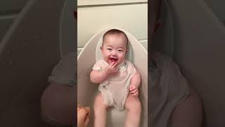 엄마, 목욕이 너무 좋아요👶🏻🛁