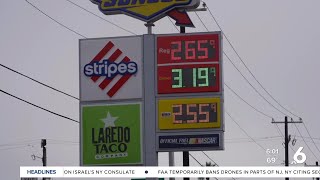 Gas prices climb ahead of holidays, experts offer tips to save at the pump