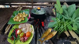 SEPERTI DAPUR EMAK JAMAN DULU,MASAK LIWET DI PONDOK KEBUN SAAT HUJAN DERAS