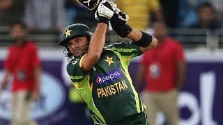 Dunya News - Afridi's batting, bowling favoured by palmists, fortune tellers