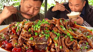 1個甲魚2斤牛肚，二弟做“甲魚燒牛肚”，麻辣過癮，一口下去爆汗｜Mukbang【鐵鍋視頻】