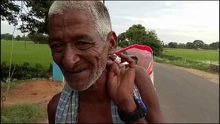 Old age person activity on road | தல அஜித் ரசிகன்  கோடி ரூபாய் கொடுத்தாலும் இந்த சந்தோசம் கிடைக்காது