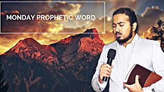 GOD IS MAKING A WAY, MONDAY PROPHETIC WORD WITH EVANGELIST GABRIEL FERNANDES