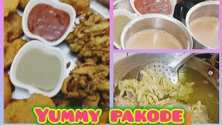 Aloo pyaz ke pakode yummy 😋 #maa putt #ne mil ke banaye pakode full recipe # masti aur Mazza #like s