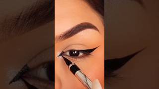 सिंपल eyeliner के साथ eyemakeup लगाएंगे बहुत ही आसान तरीके से❤️ बहुत ही सुन्दर तरीके से #eyelook #yt