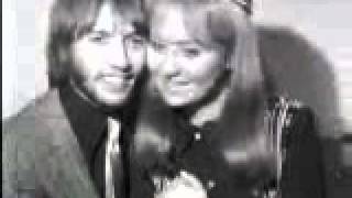 Short clip - Lulu \u0026 Maurice Gibb Announce Their Engagement