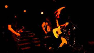 Dilly Dally - Know Yourself (Drake cover) - Live @ Milla, Munich, Germany Jan 12, 2016