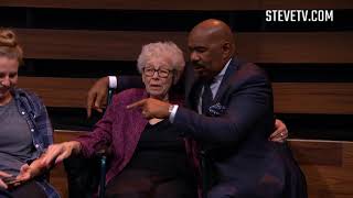Steve Harvey Shares a Beautiful Moment with an Elderly Audience Member