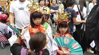 牛嶋神社大祭　鳳輦と稚児とスカイツリー