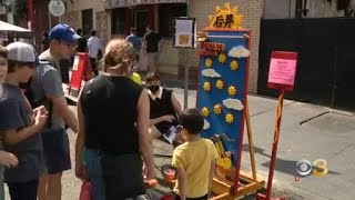 Residents enjoy Chinatown's mid autumn festival